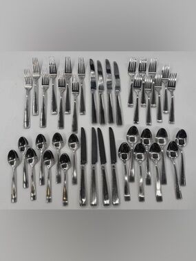Reed & Barton BENSON Flatware Set Service for 8 Complete 40 PCS  Stainless 18/10